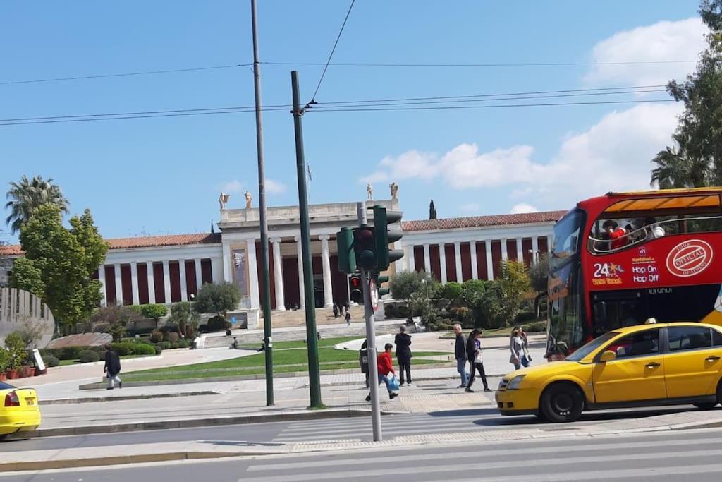 Comfortable Apt, Next To Archeological Museum! Atenas Exterior foto